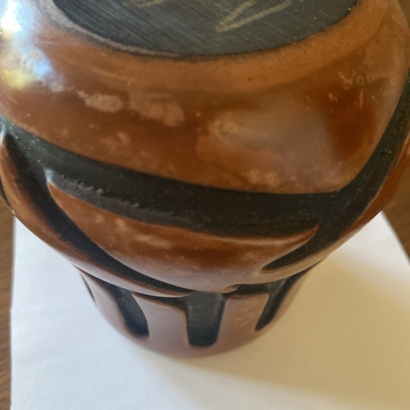 Vintage Jemez pottery - Picture 7 of 11